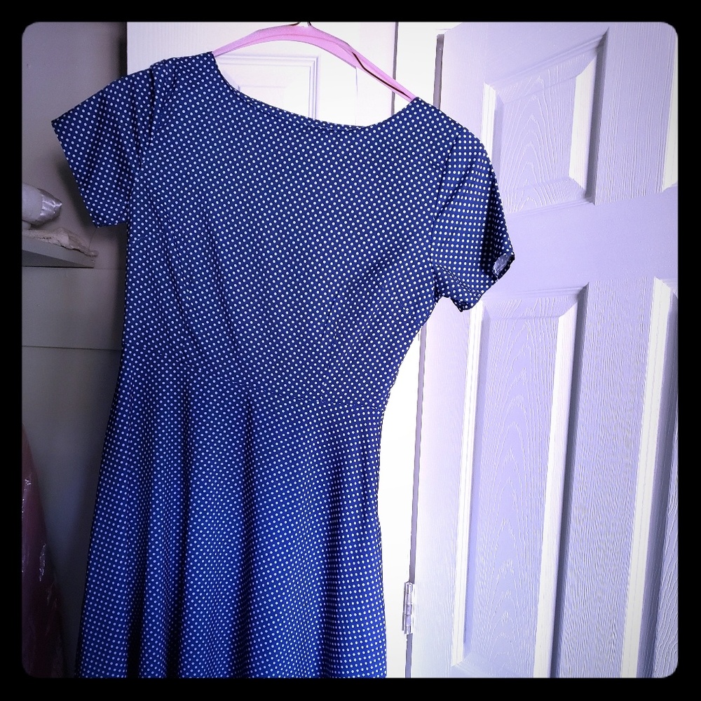 Size L dress